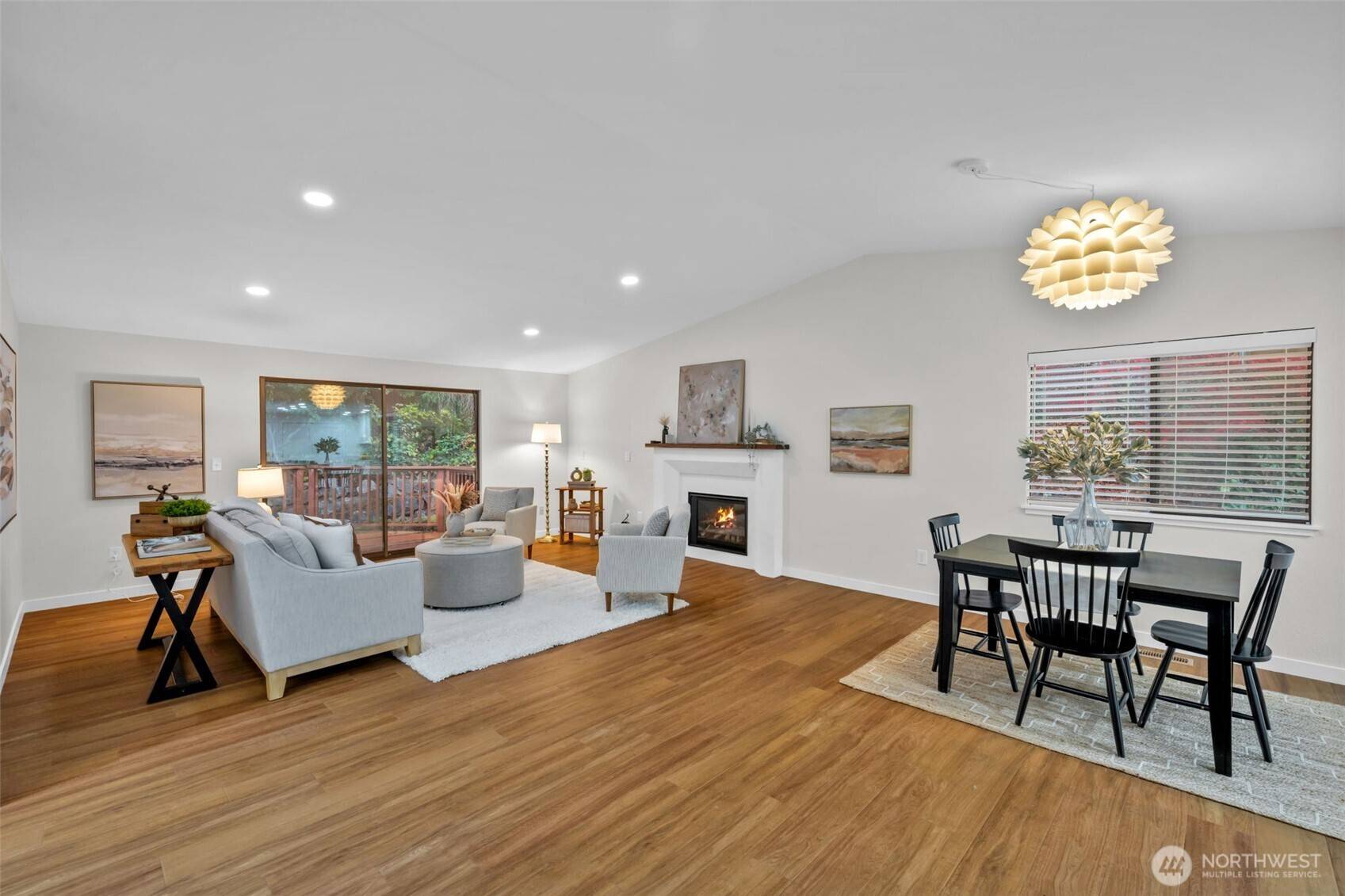 Des Moines, WA 98198,24827 9th PL S