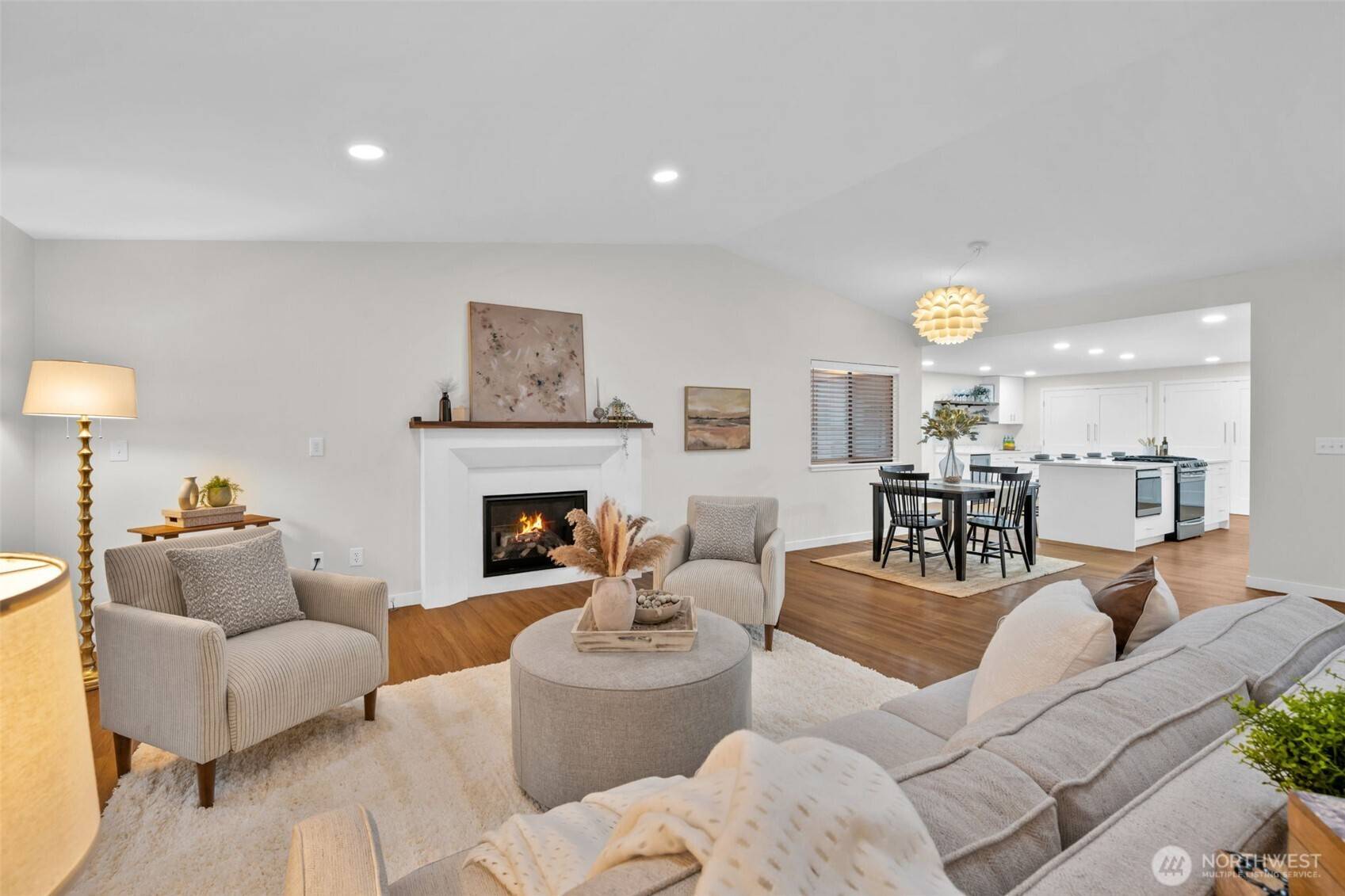 Des Moines, WA 98198,24827 9th PL S