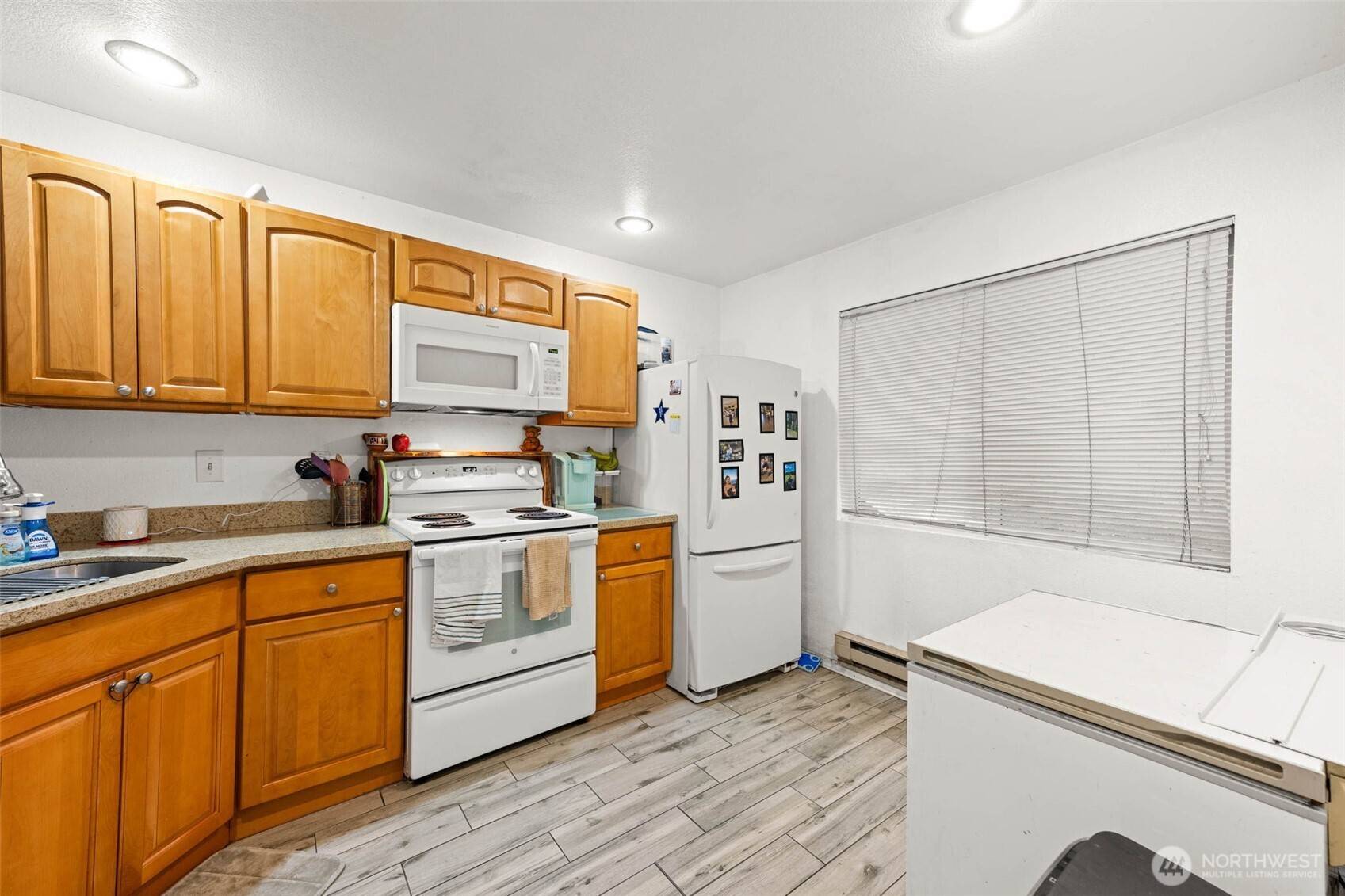 Federal Way, WA 98003,2100 S 336th ST #B4