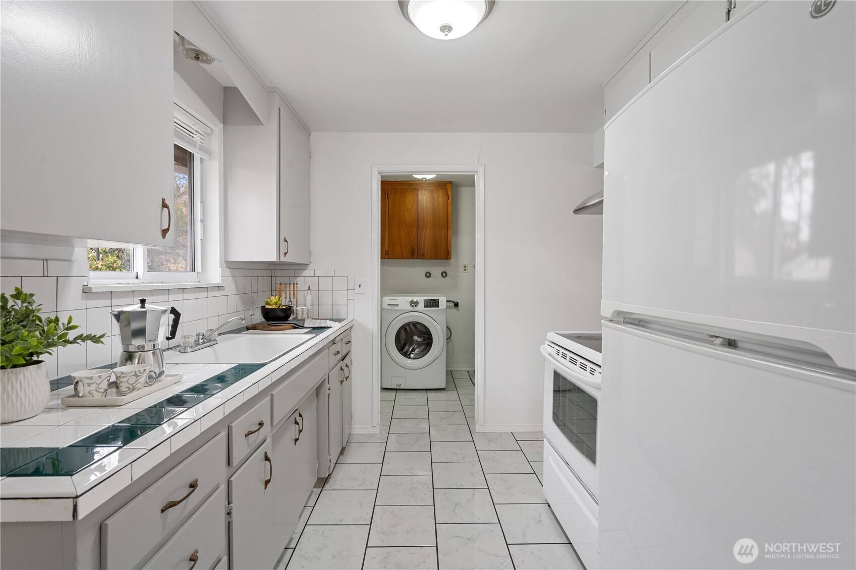 Seattle, WA 98108,5561 16th AVE S