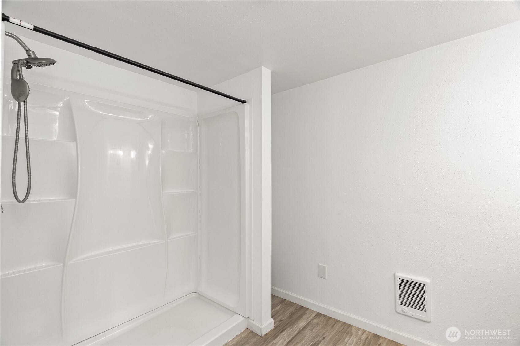 Hoquiam, WA 98550,605 Emerald CT