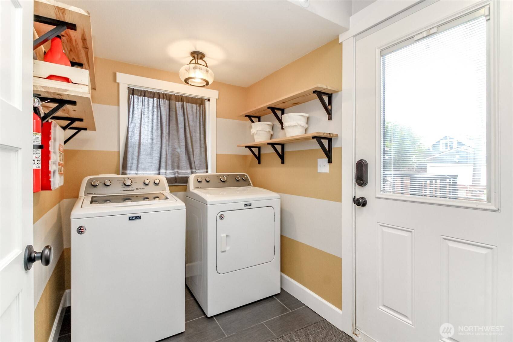 Tacoma, WA 98406,4827 6th Ave