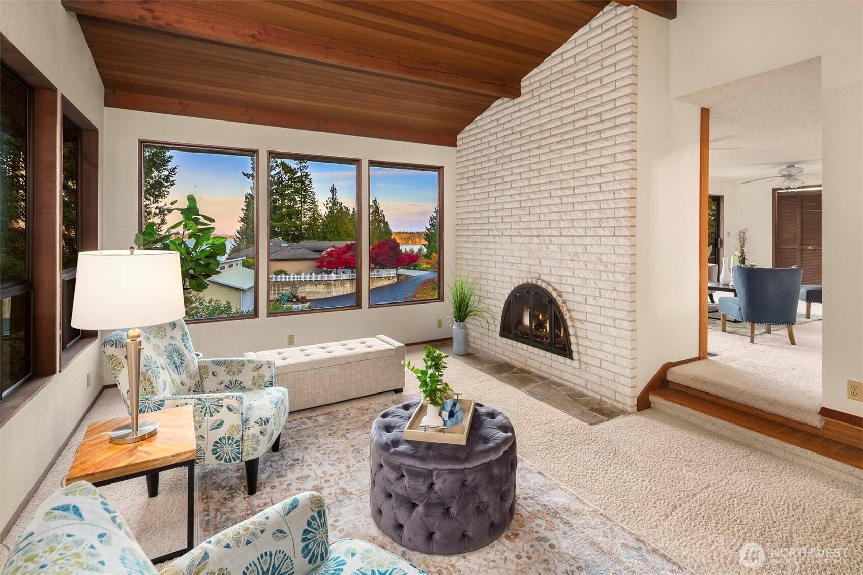 Port Orchard, WA 98366,1083 Puget DR E