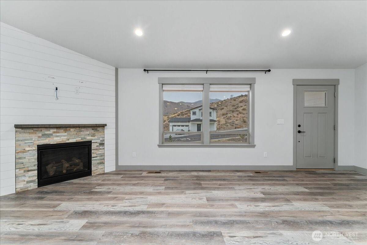 Entiat, WA 98822,9978 Saska Way