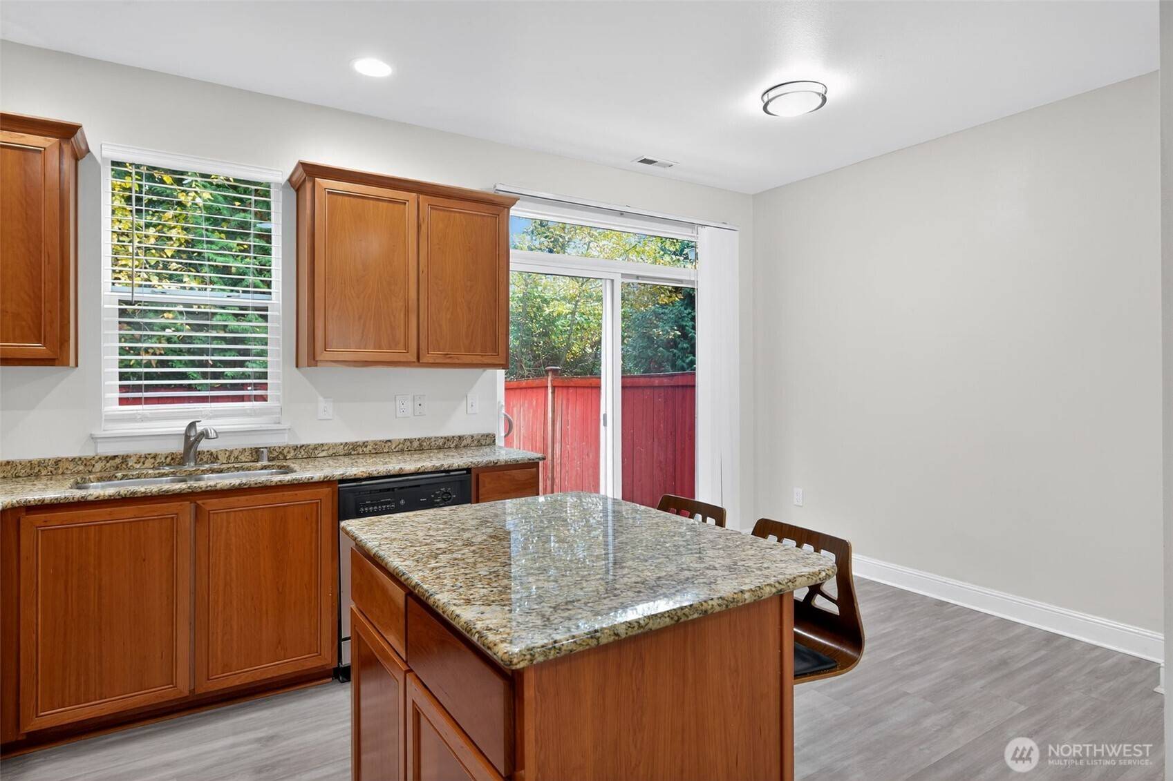 Auburn, WA 98001,28700 34th AVE S #F3