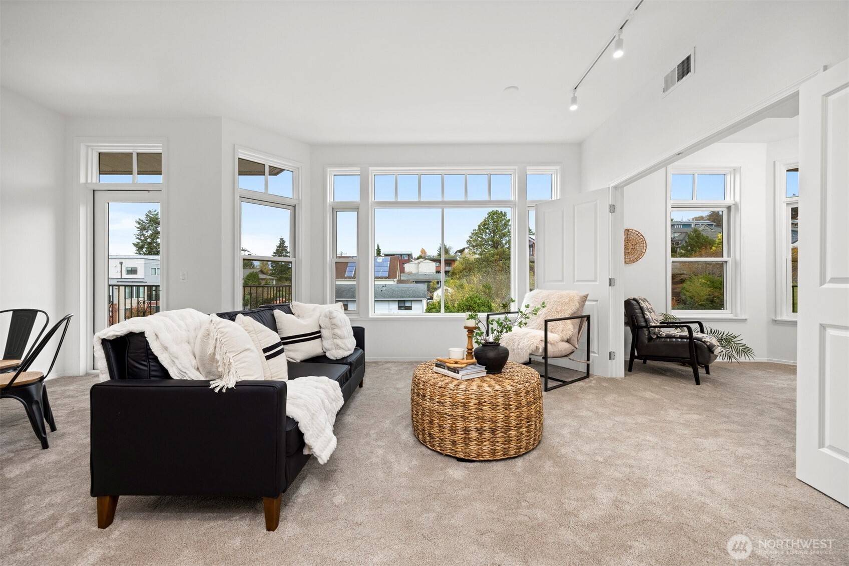 Bellingham, WA 98225,1201 13th ST #301