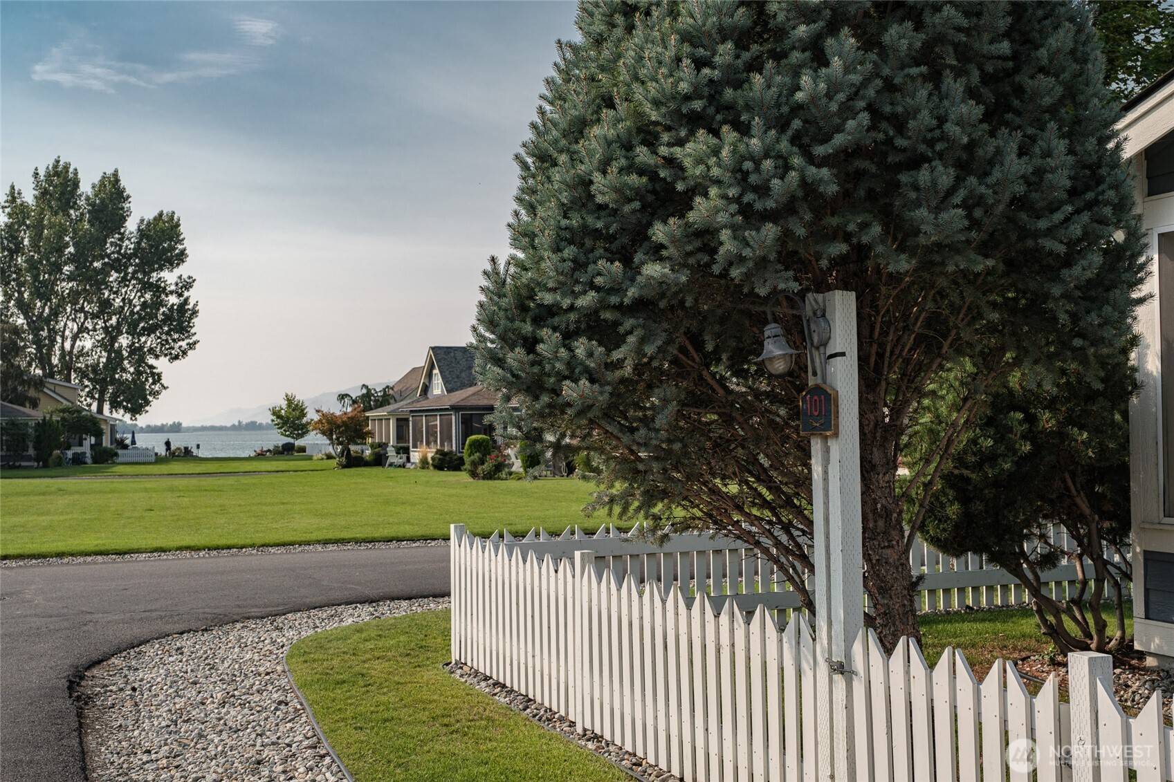 Oroville, WA 98844,101 Flip Flop LN