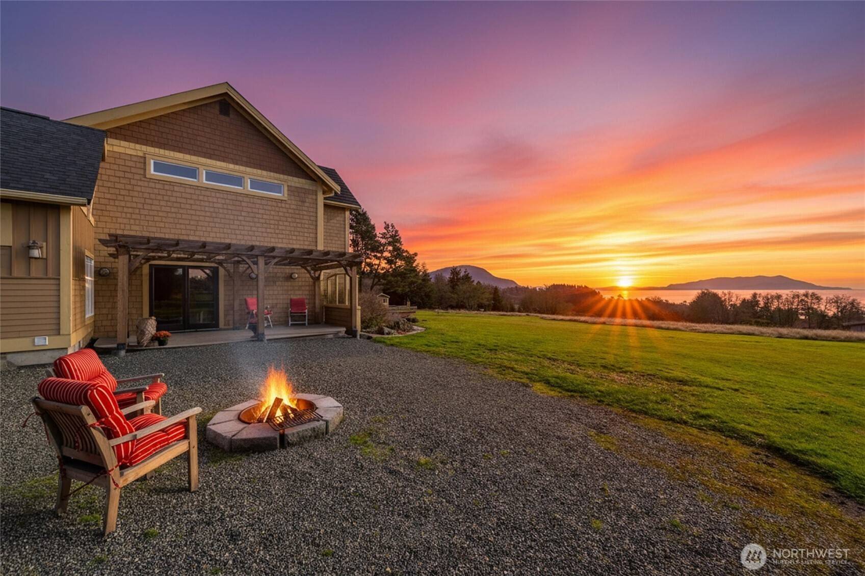 Lummi Island, WA 98262,4065 Sunny Hill LN