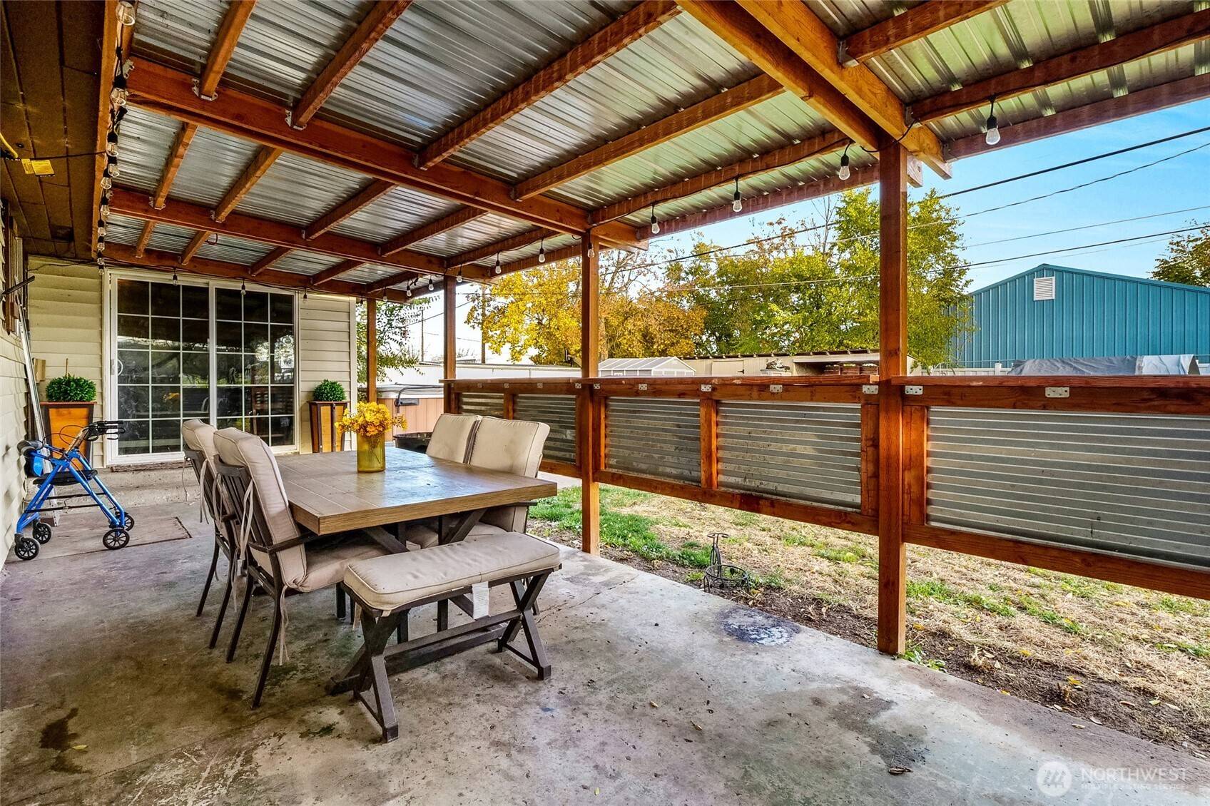 Moses Lake, WA 98837,915 S Ironwood DR