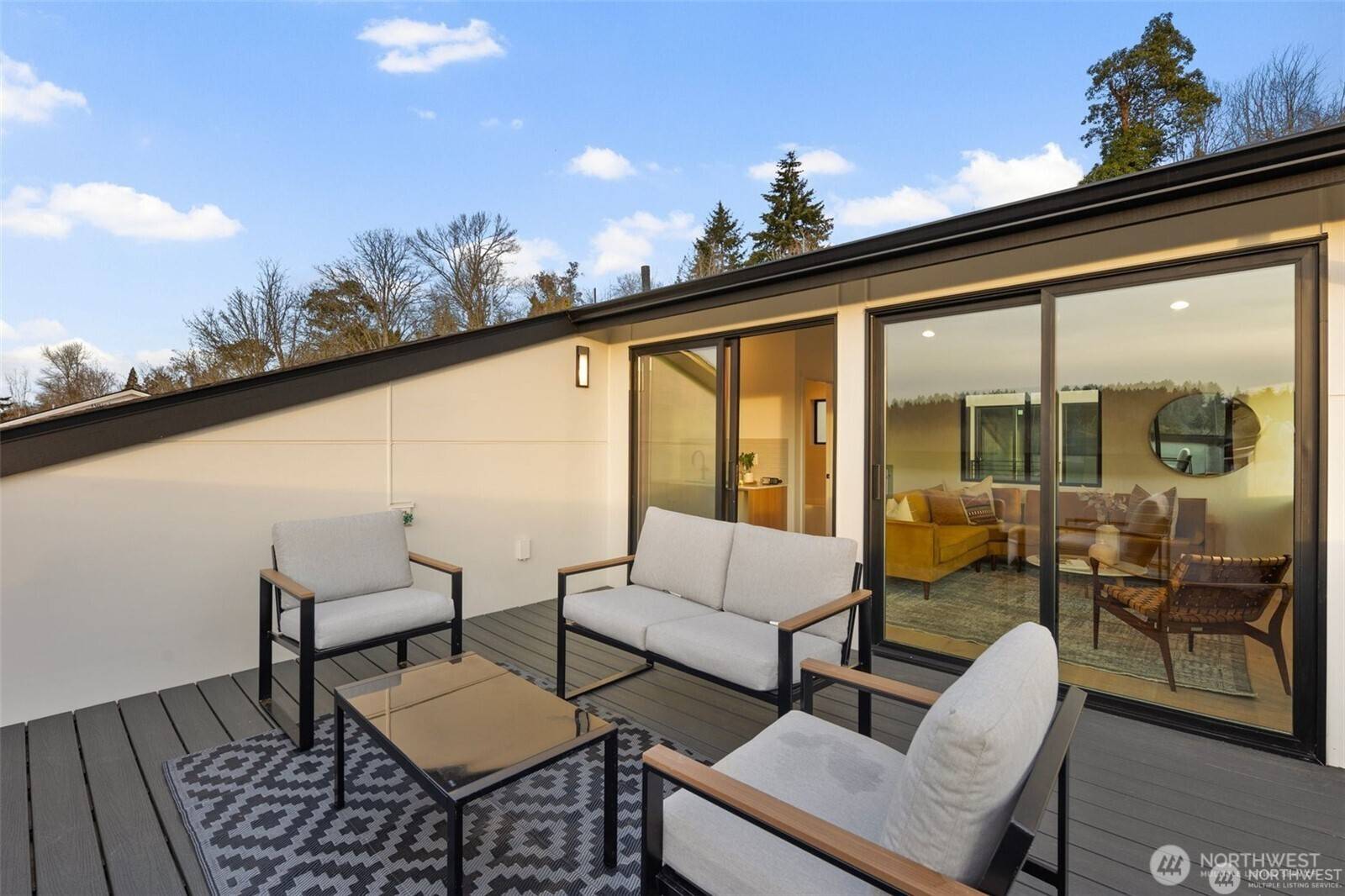 Seattle, WA 98106,5256 23rd AVE SW