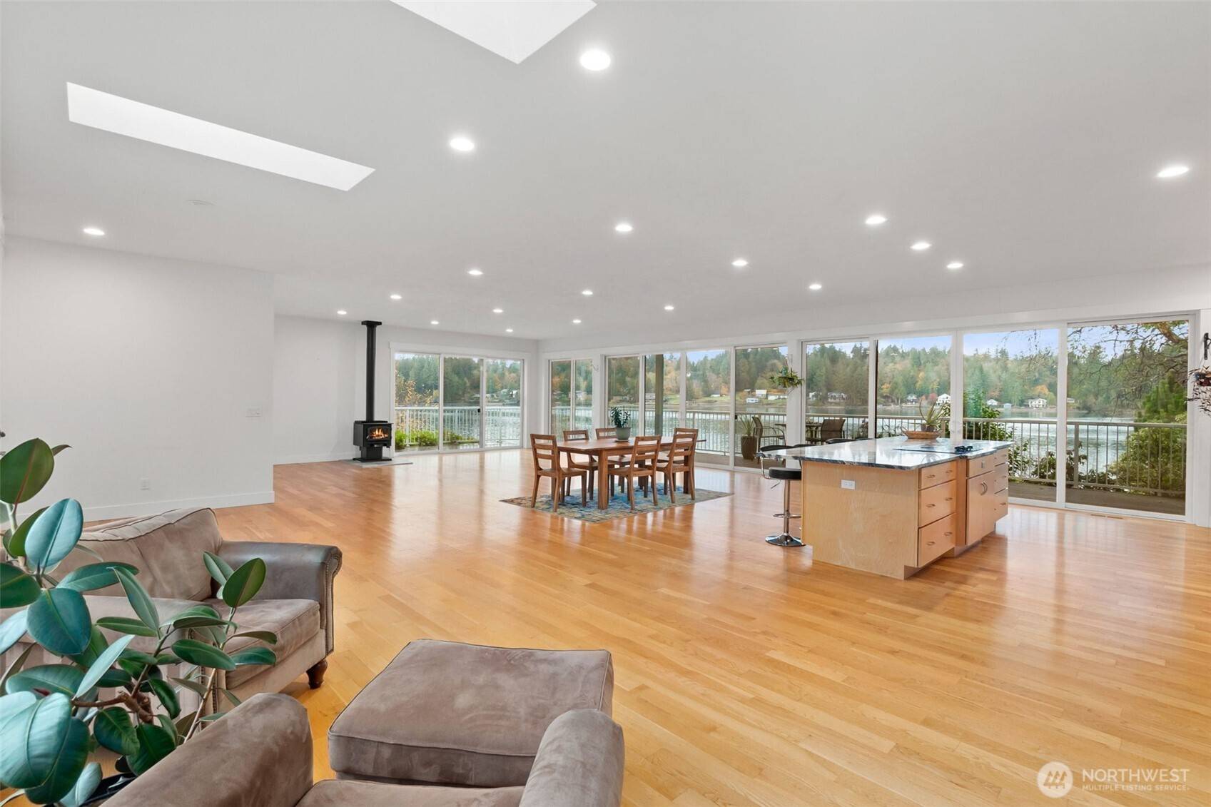 Shelton, WA 98584,323 SE Stotsbery Rd