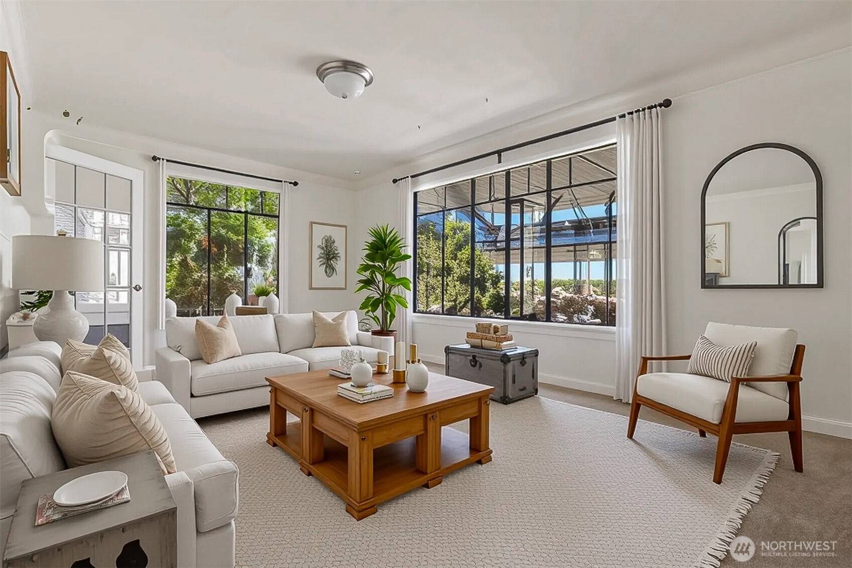 Seattle, WA 98102,3121 Franklin AVE E #24