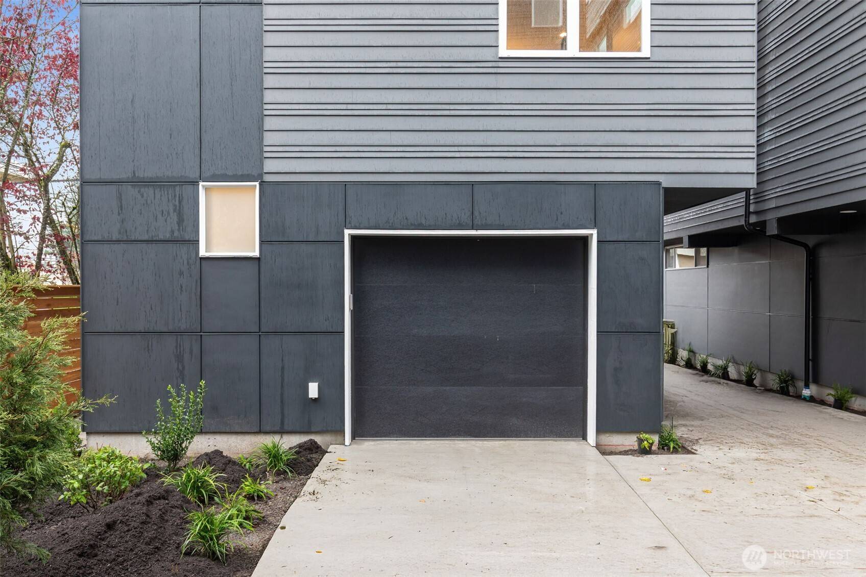 Seattle, WA 98115,6510 23rd AVE NE