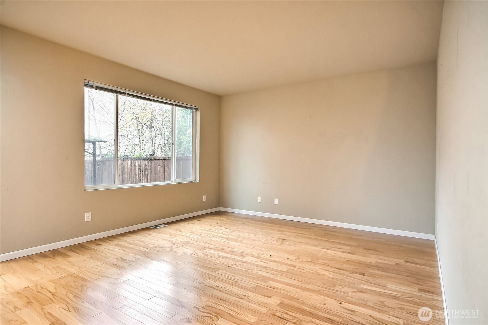 Kent, WA 98032,1611 W Smith CT #11