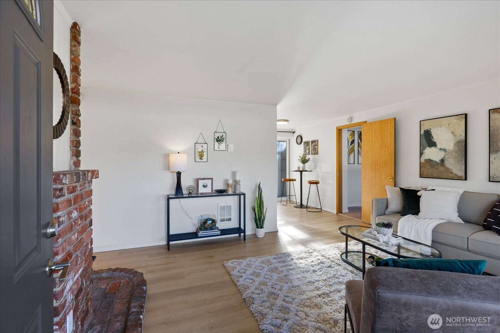 Mountlake Terrace, WA 98043,5706 224th ST SW