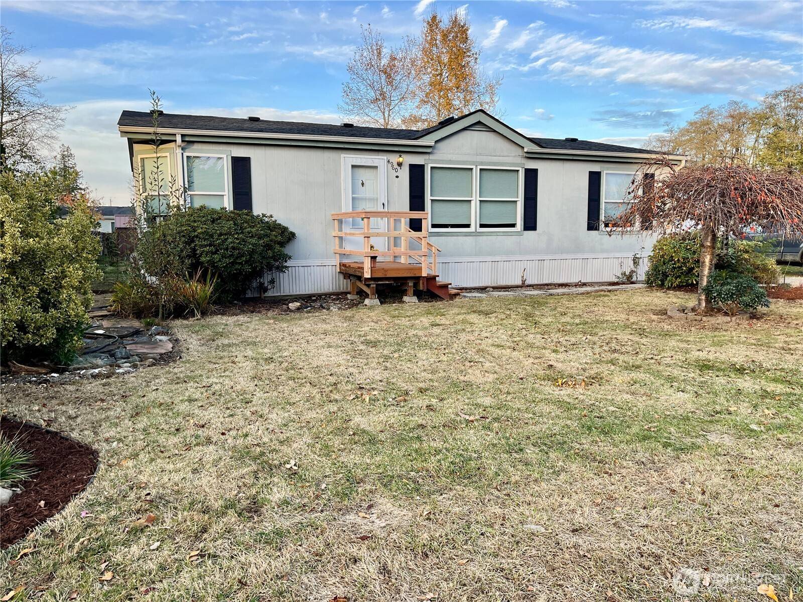 Blaine, WA 98230,4960 Bay RD