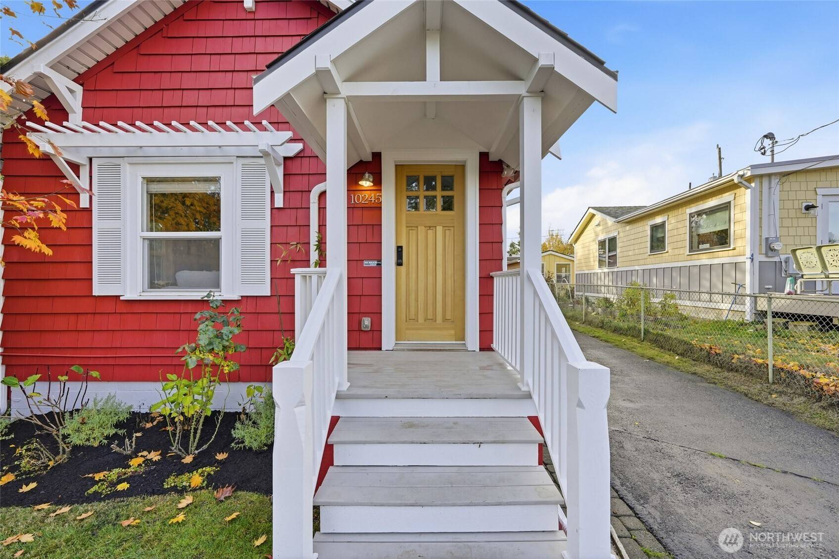 Seattle, WA 98146,10245 36th AVE SW