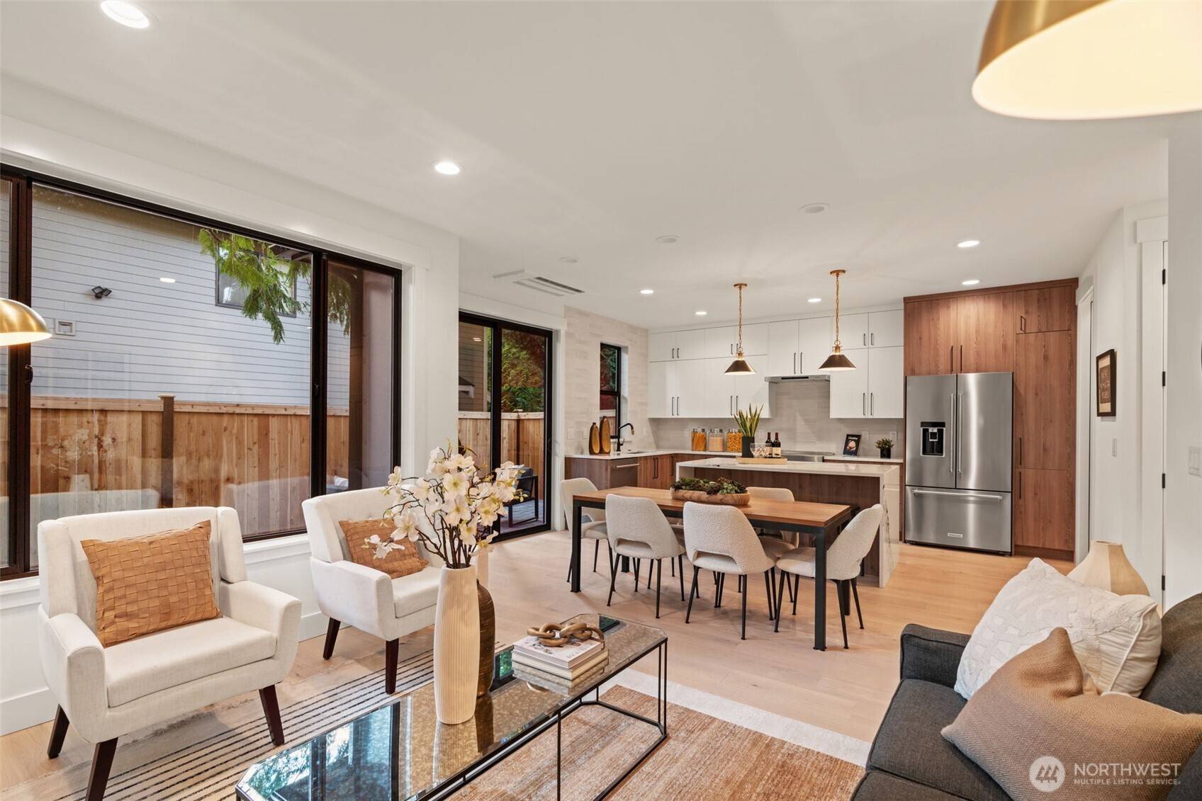 Kirkland, WA 98033,8009 131st PL NE