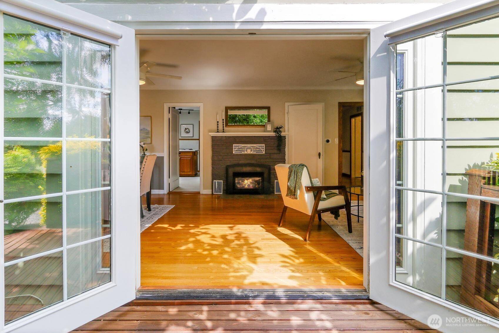 Snohomish, WA 98290,417 Avenue F #C