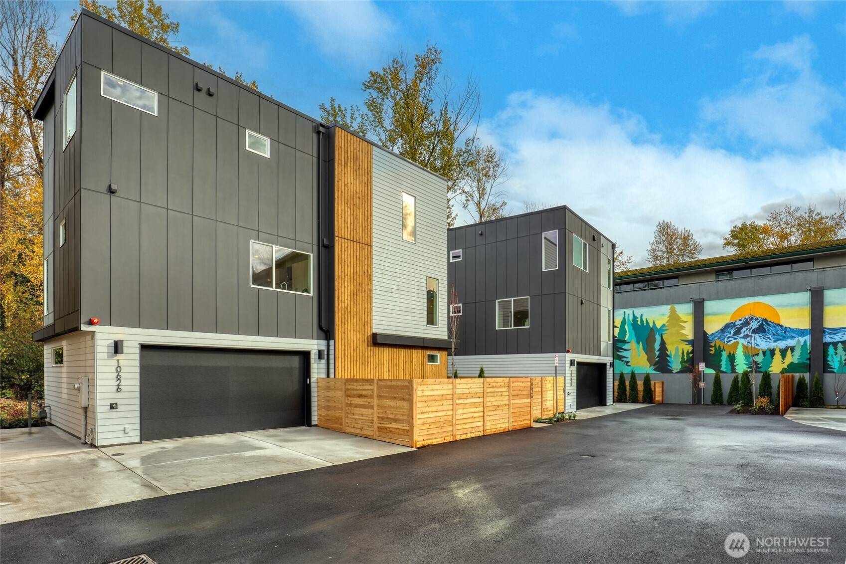 Bothell, WA 98011,10626 E Riverside Dr