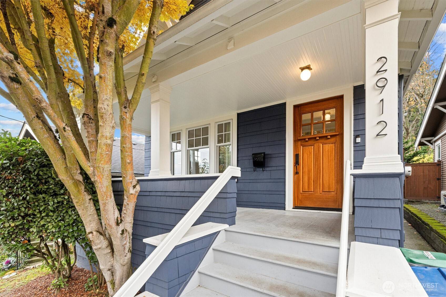 Seattle, WA 98109,2912 3rd AVE N