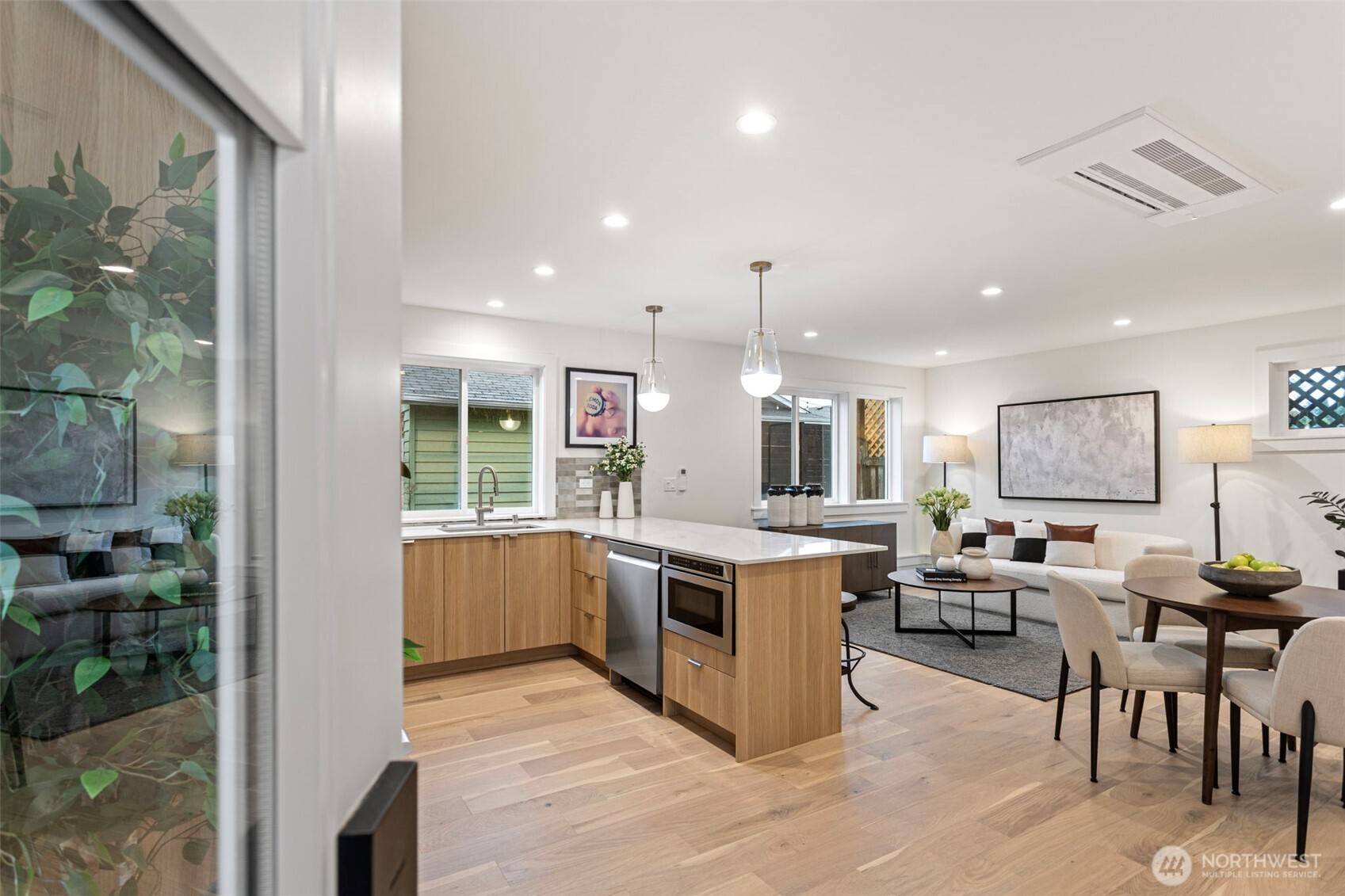 Seattle, WA 98117,8003 25th AVE NW