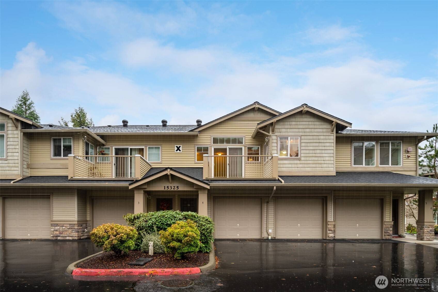 Renton, WA 98058,15325 SE 155th PL #X4