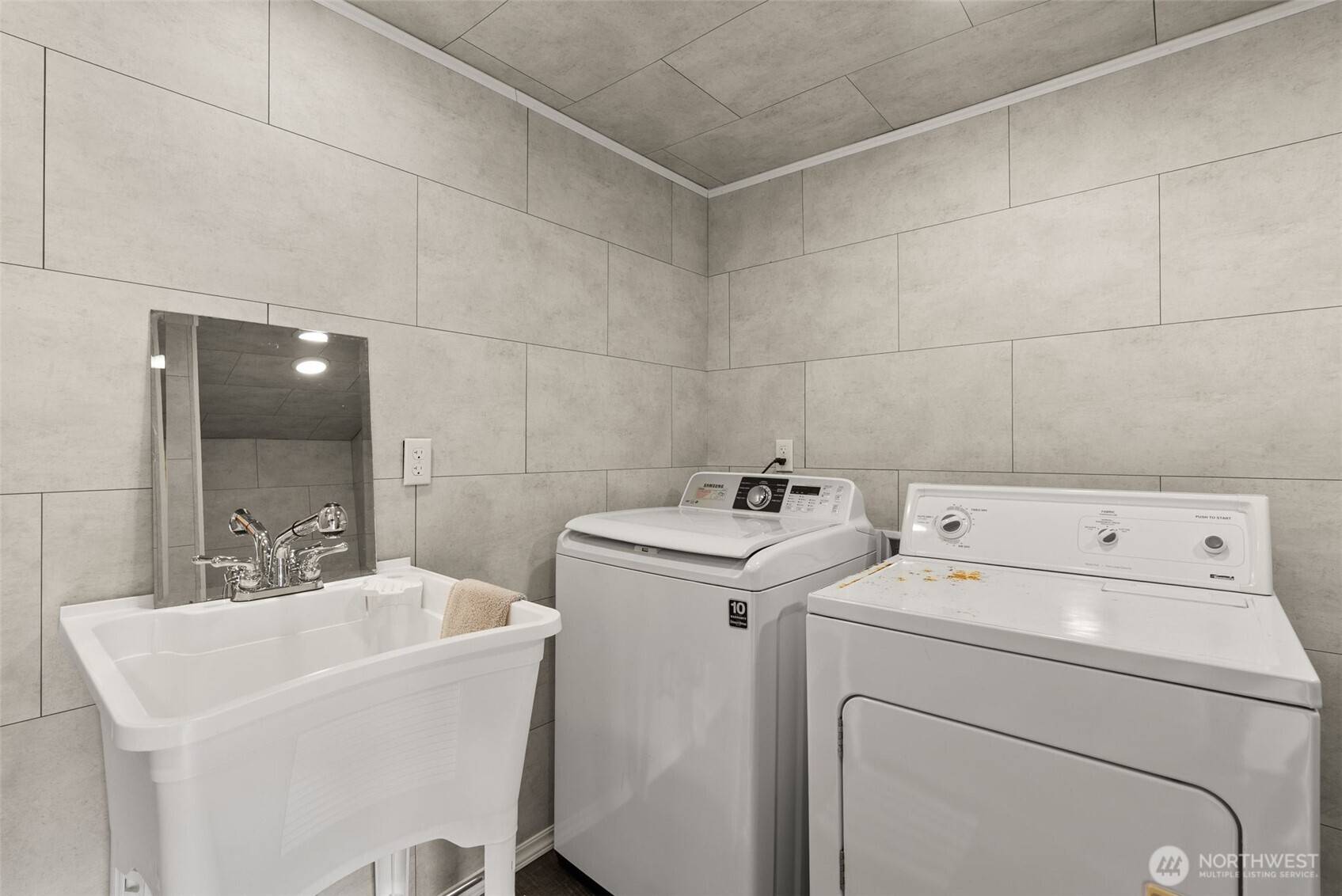 Chehalis, WA 98532,1241 Koontz RD