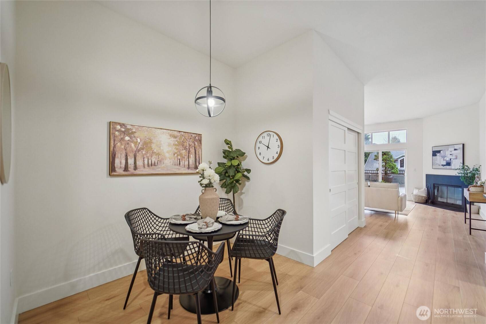 Seattle, WA 98102,231 Belmont AVE E #106