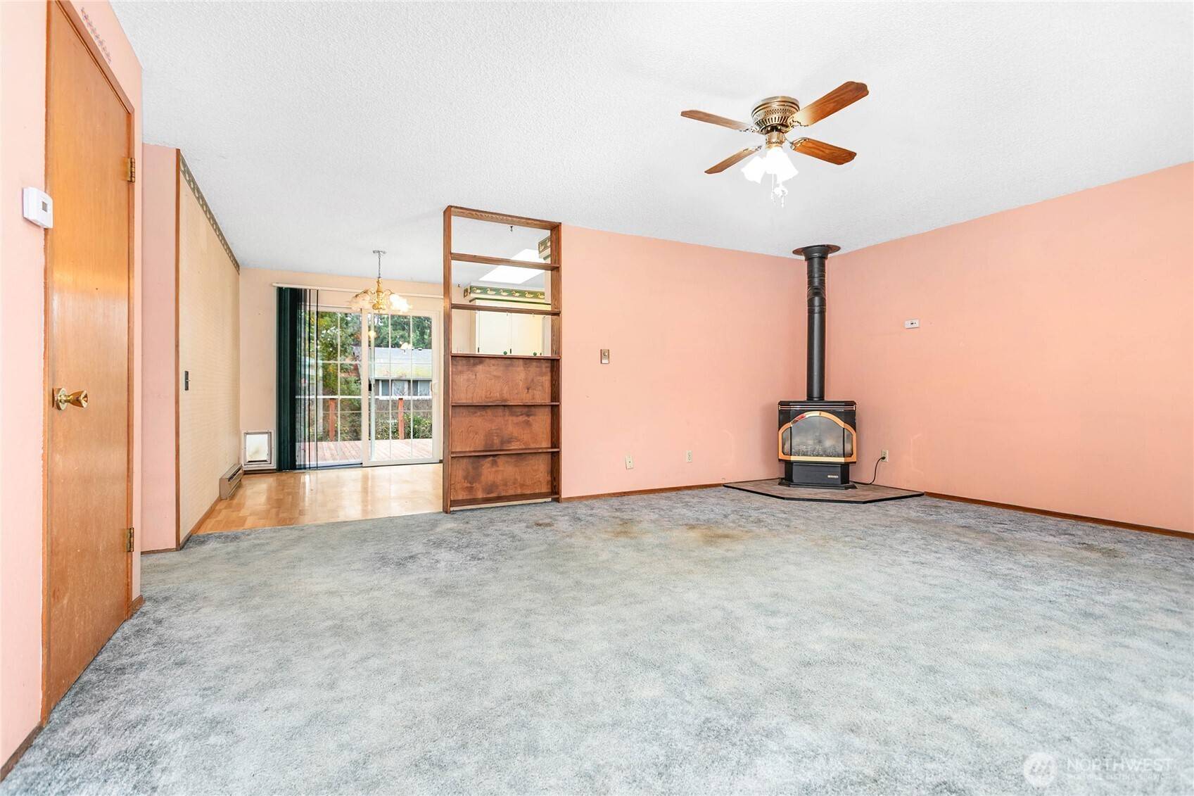 Oak Harbor, WA 98277,998 NW Anchor DR