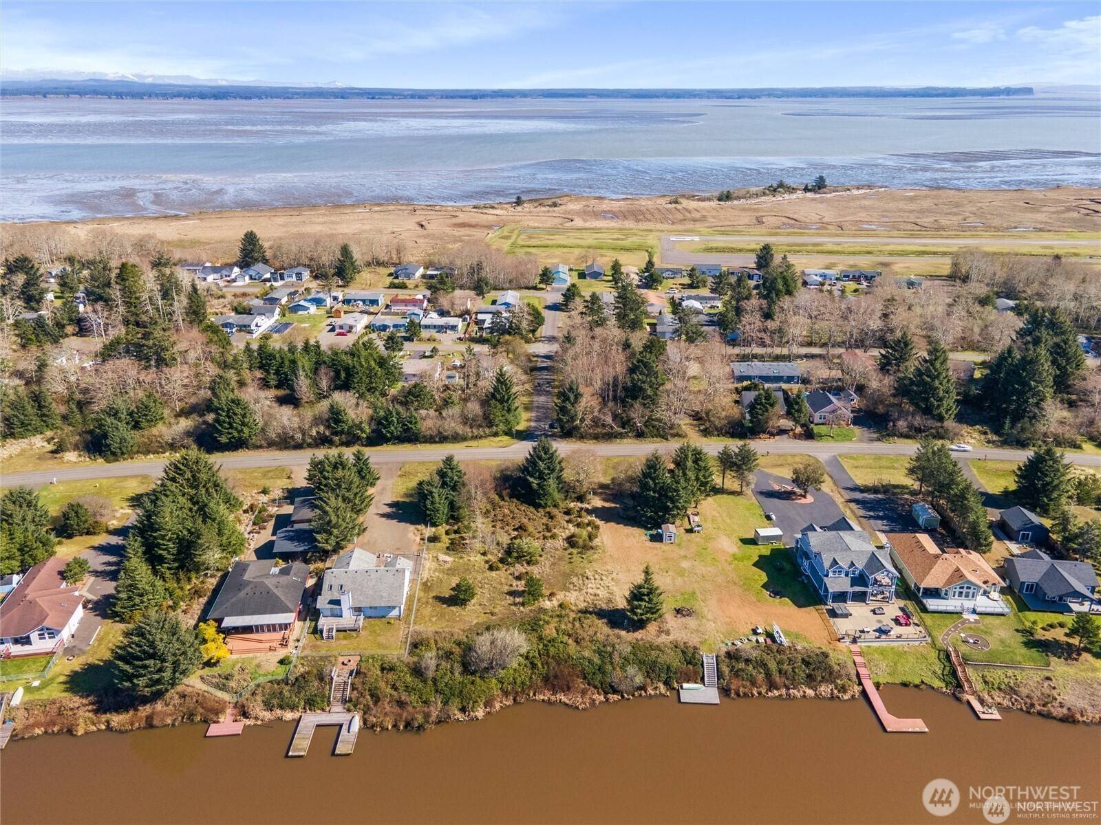 Ocean Shores, WA 98569,601 E Chance Ala Mer NE #601