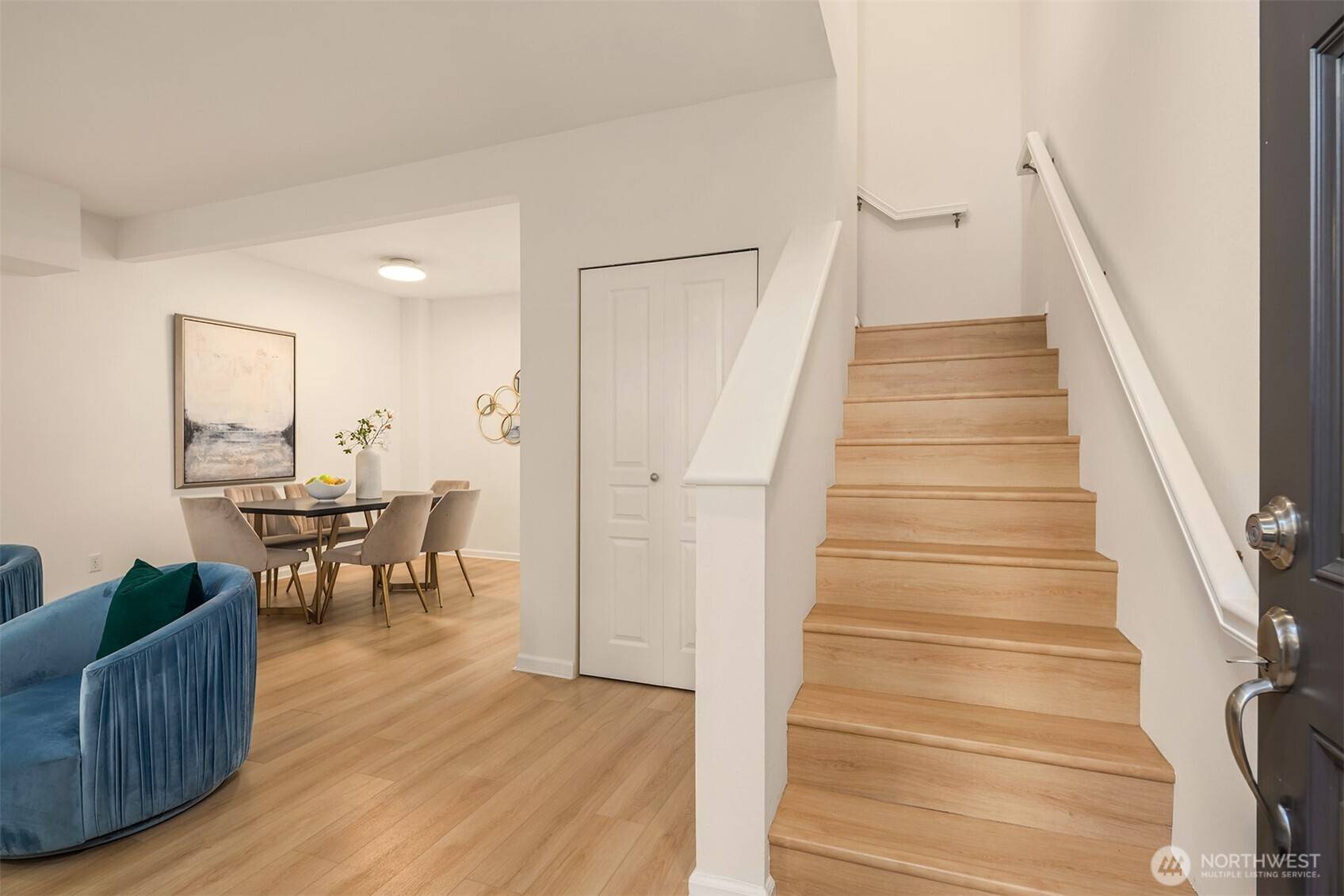 Bellevue, WA 98005,2840 139th AVE SE #16