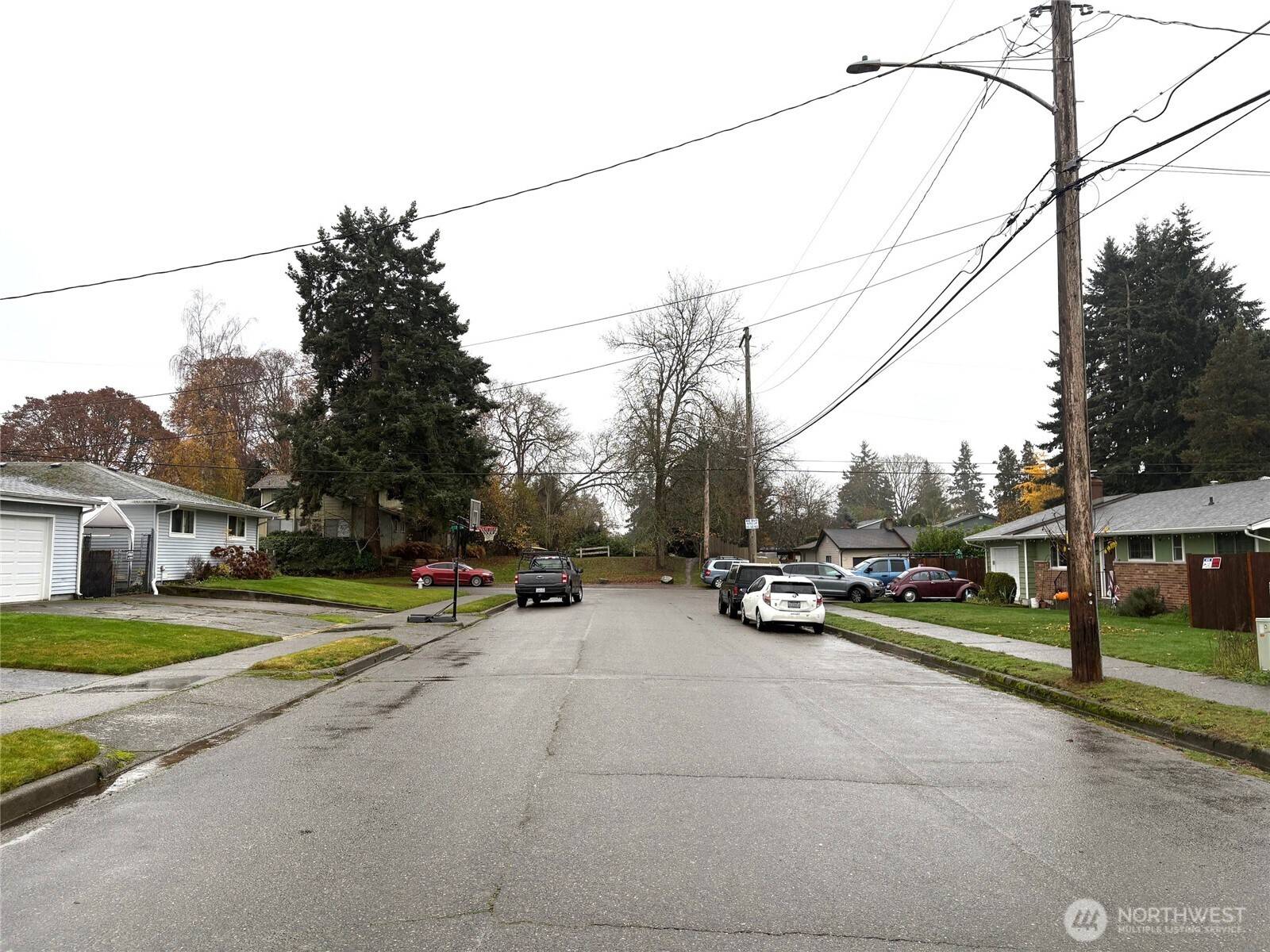 Tacoma, WA 98408,7638 S J ST