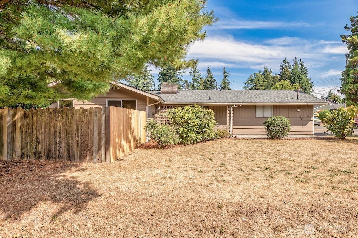 Shoreline, WA 98133,604 N 201st ST