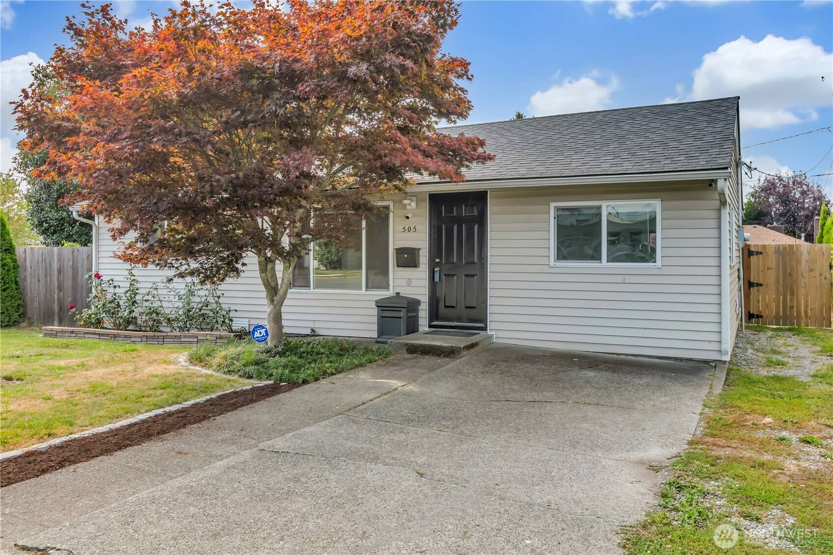 Auburn, WA 98002,505 B ST NE