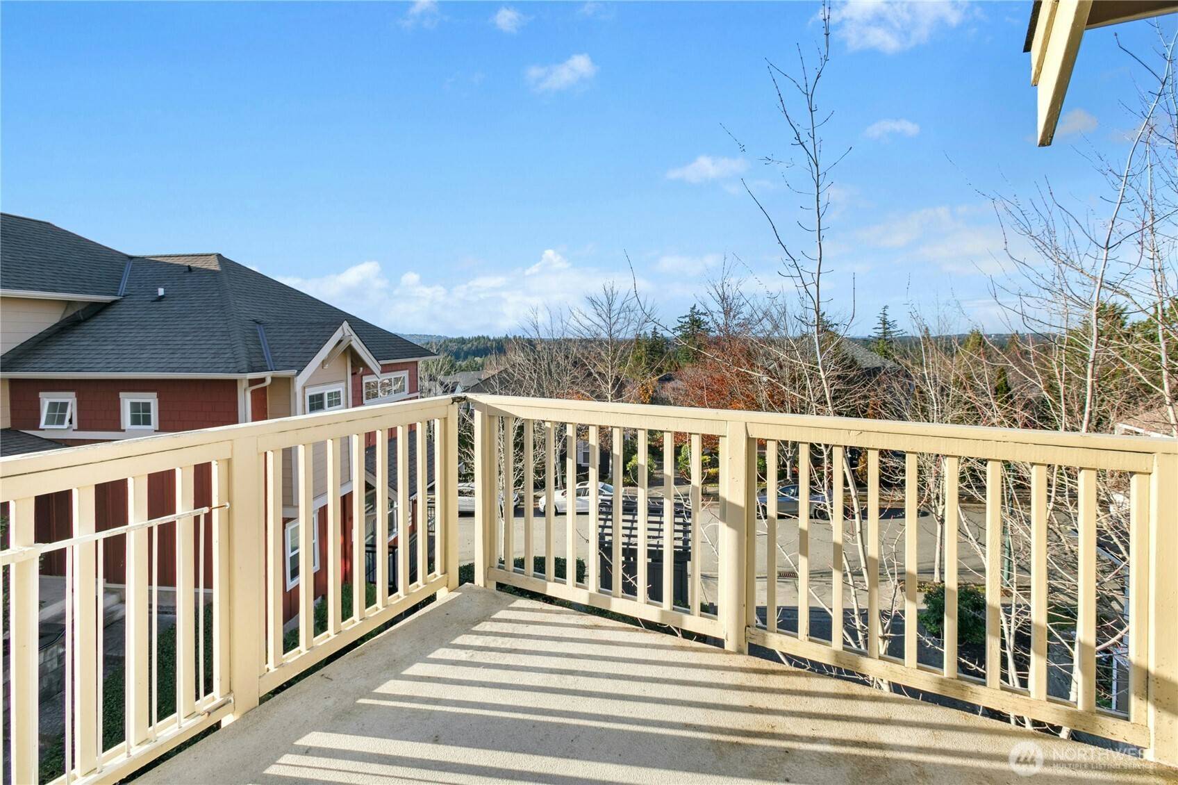 Issaquah, WA 98029,2002 17th AVE NE #R100A