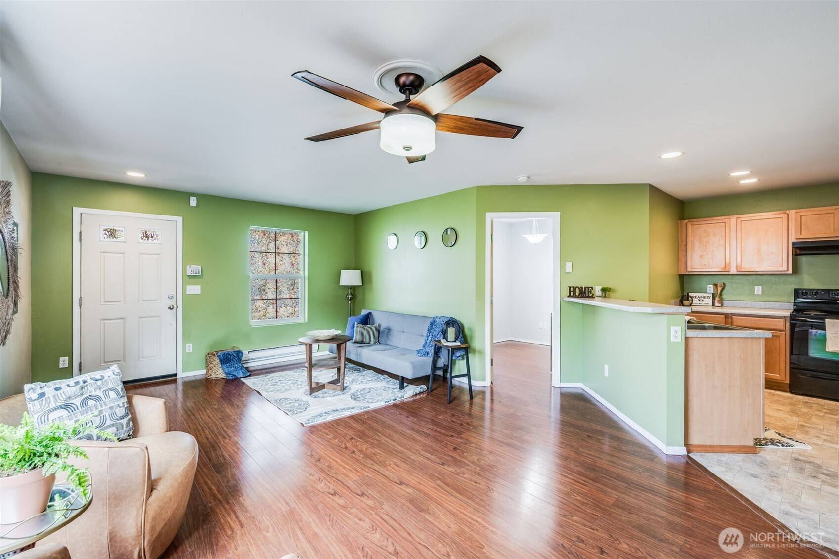 Tacoma, WA 98404,1736 E 39th ST