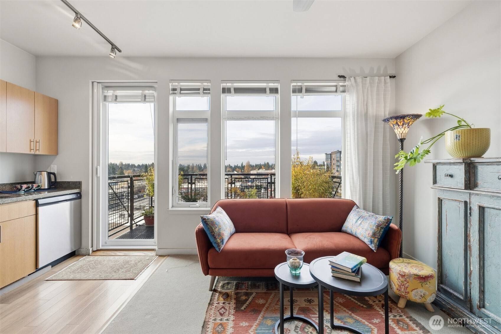 Burien, WA 98166,15100 6th AVE SW #723