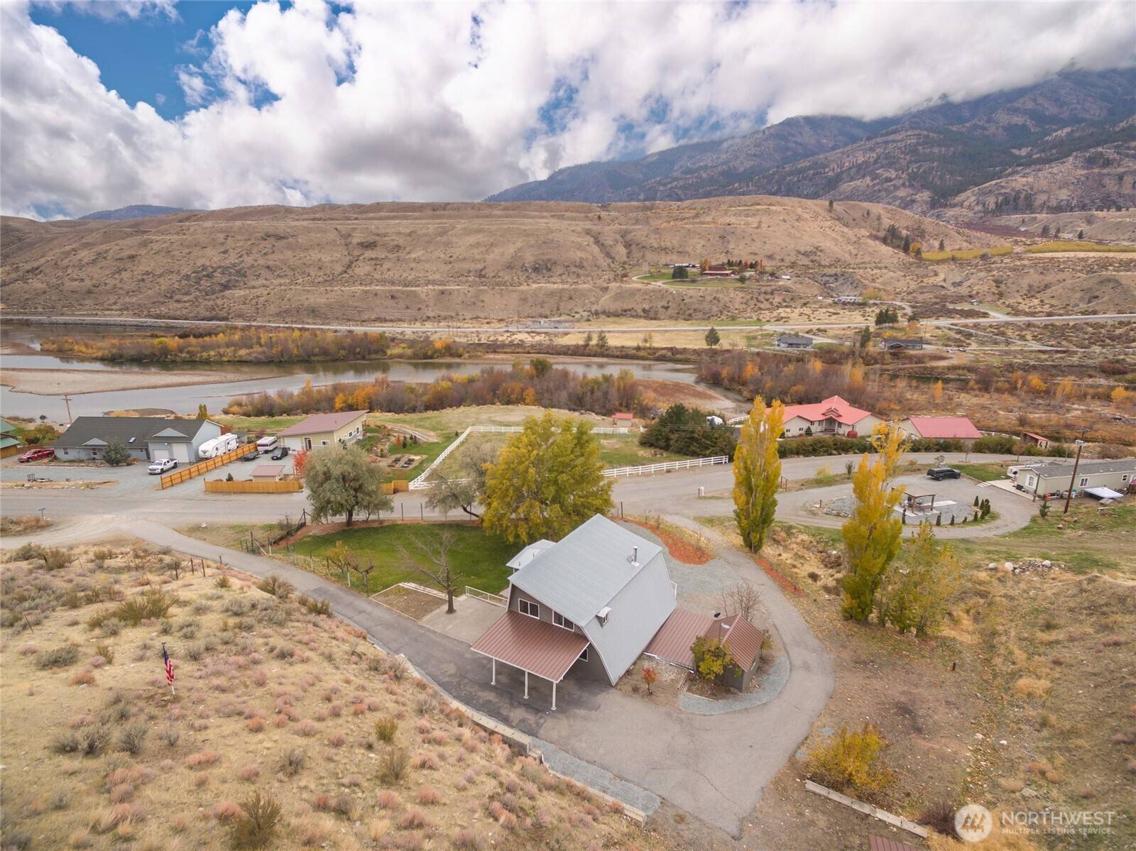 Pateros, WA 98846,110 Bill Shaw RD