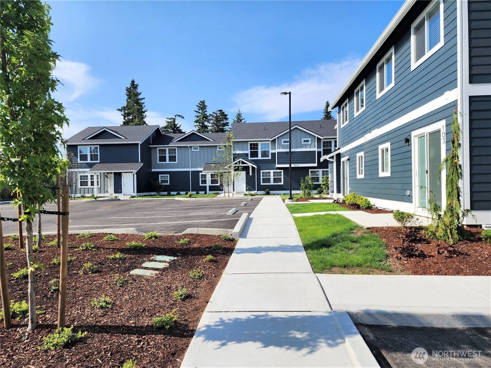 Marysville, WA 98270,1039 Cedar AVE #101