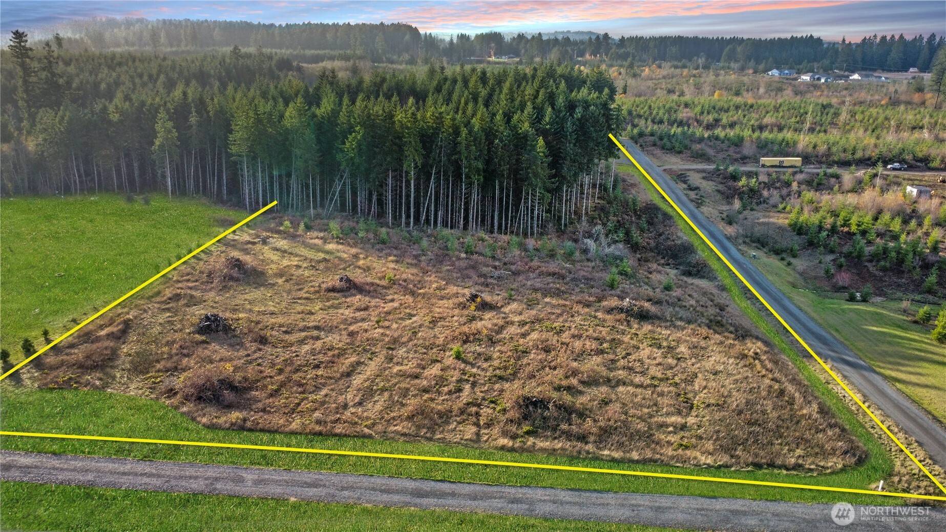 Chehalis, WA 98532,145 Remington LN