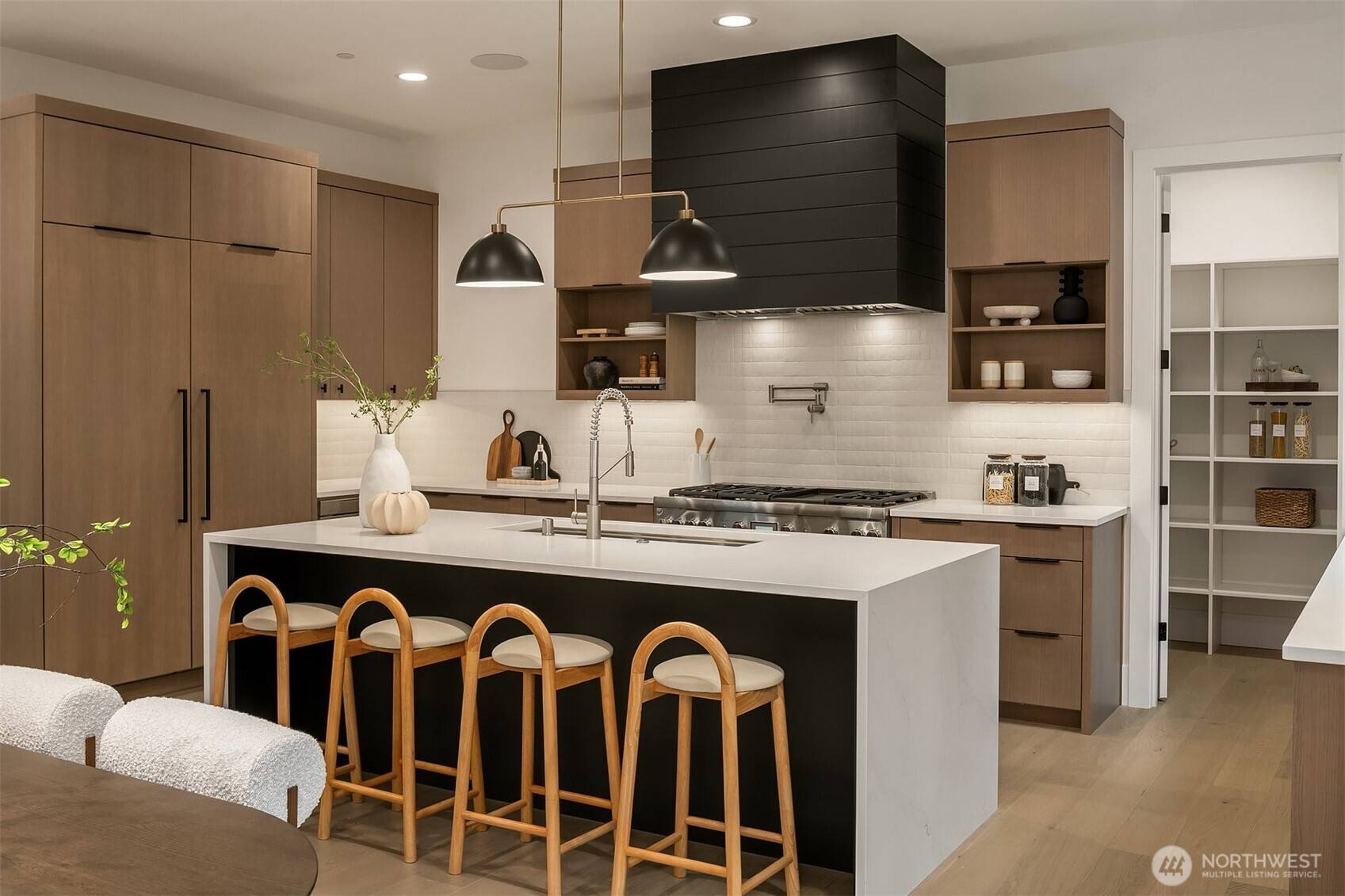 Kirkland, WA 98033,11216 NE 103rd PL