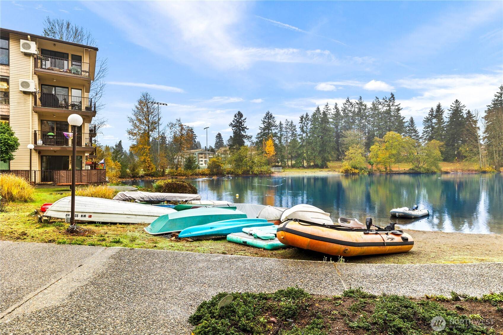 Seattle, WA 98133,13229 Linden AVE N #B306