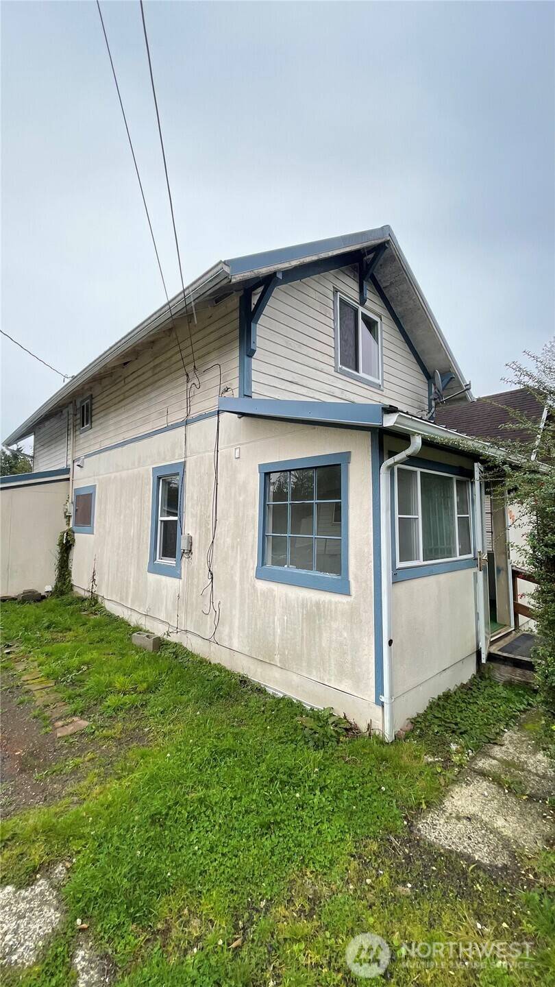 Aberdeen, WA 98520,506 W Huntley ST