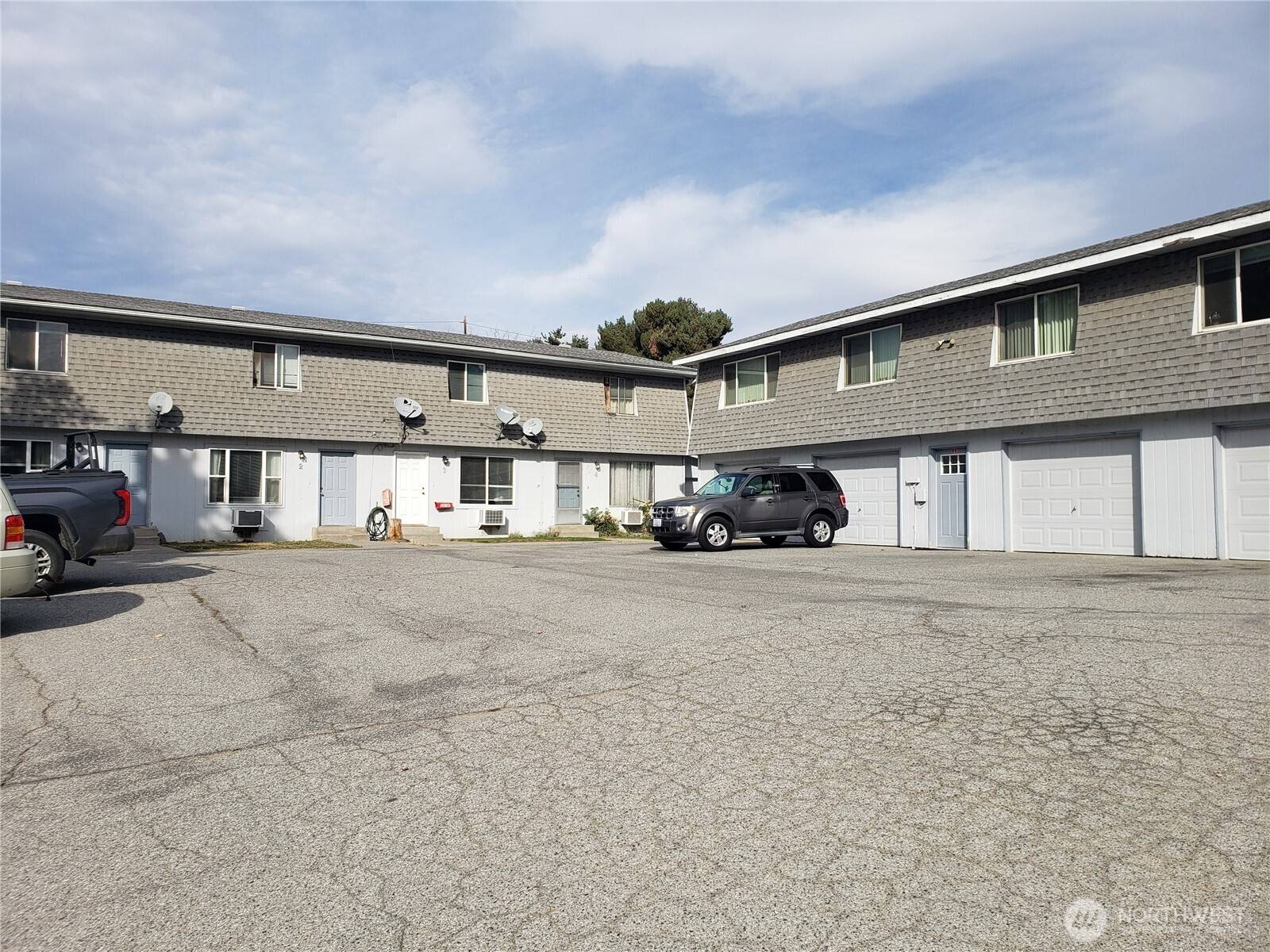 East Wenatchee, WA 98802,1025 N Denis CT