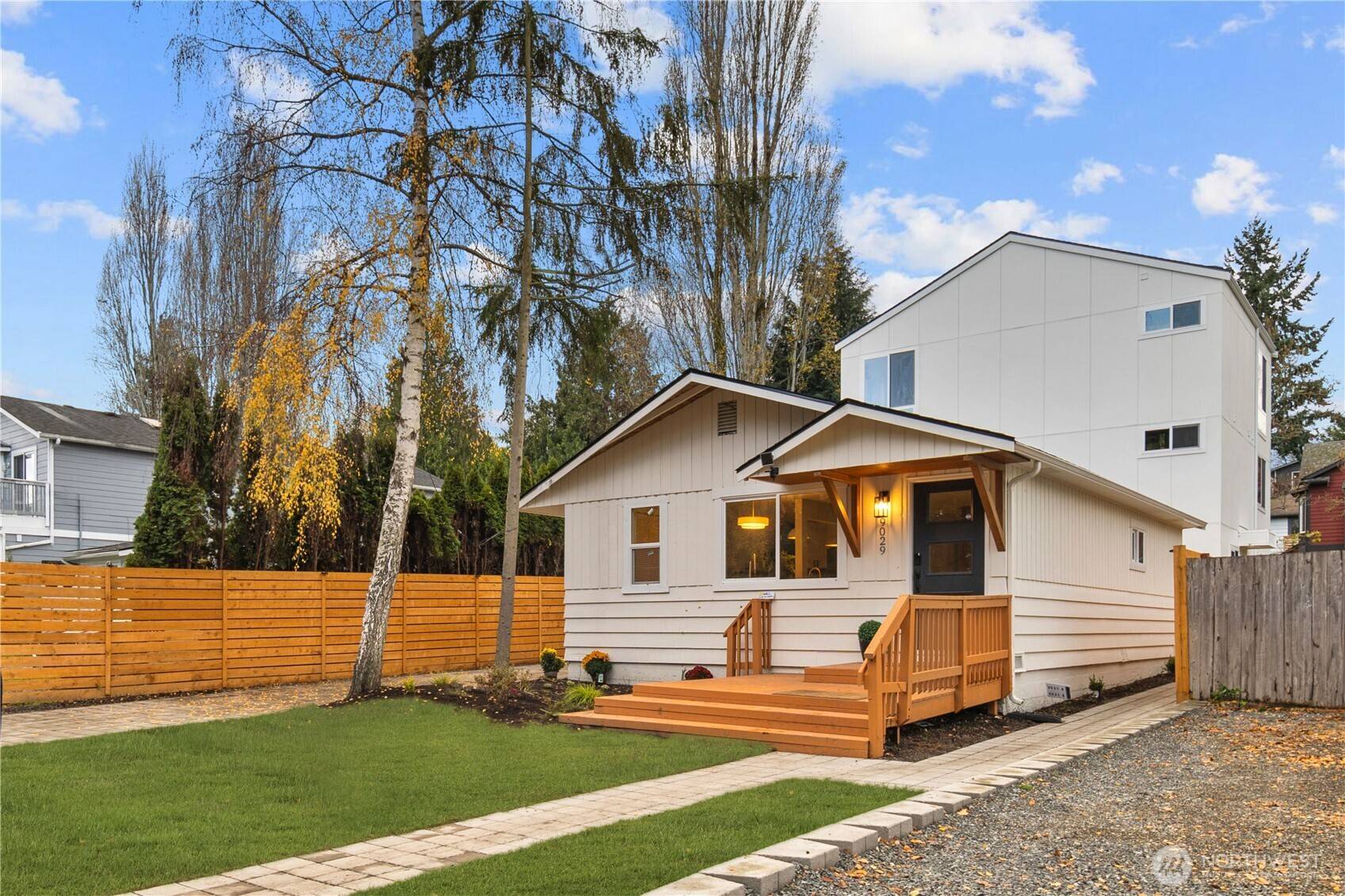 Seattle, WA 98117,9029 4th AVE NW