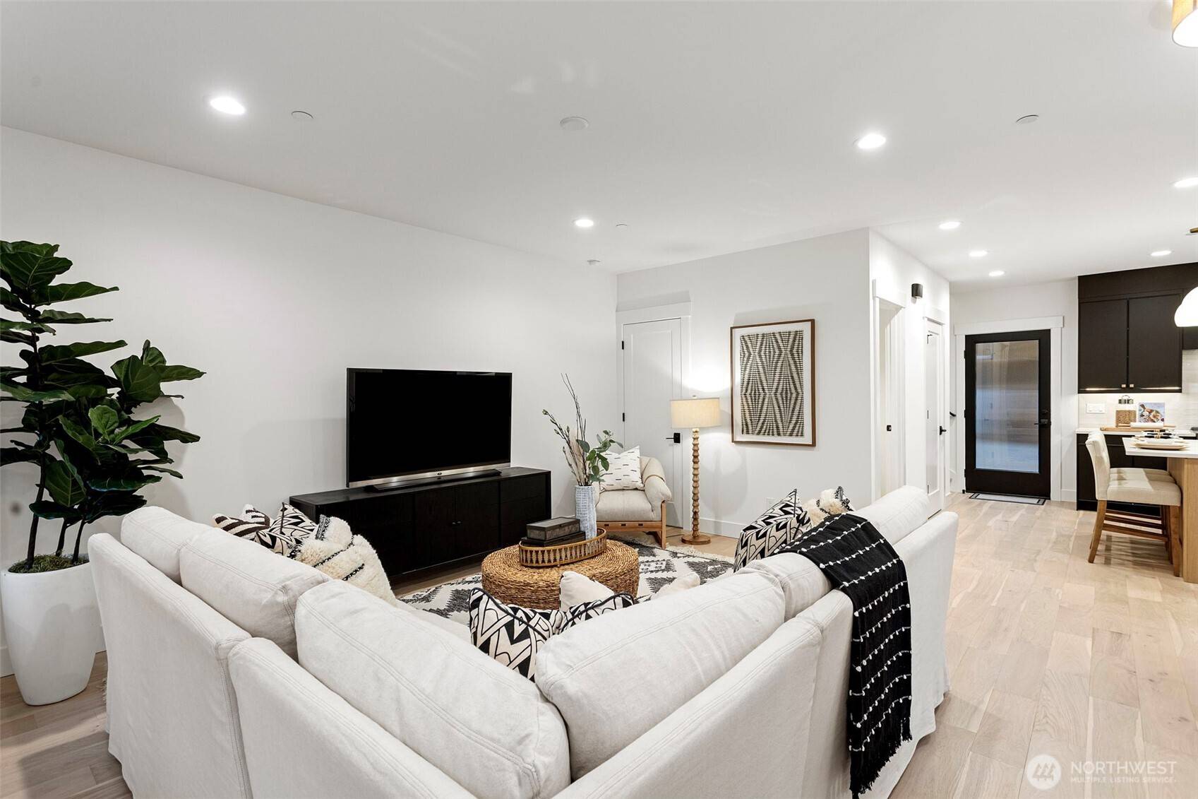 Kirkland, WA 98033,11218 115th PL NE