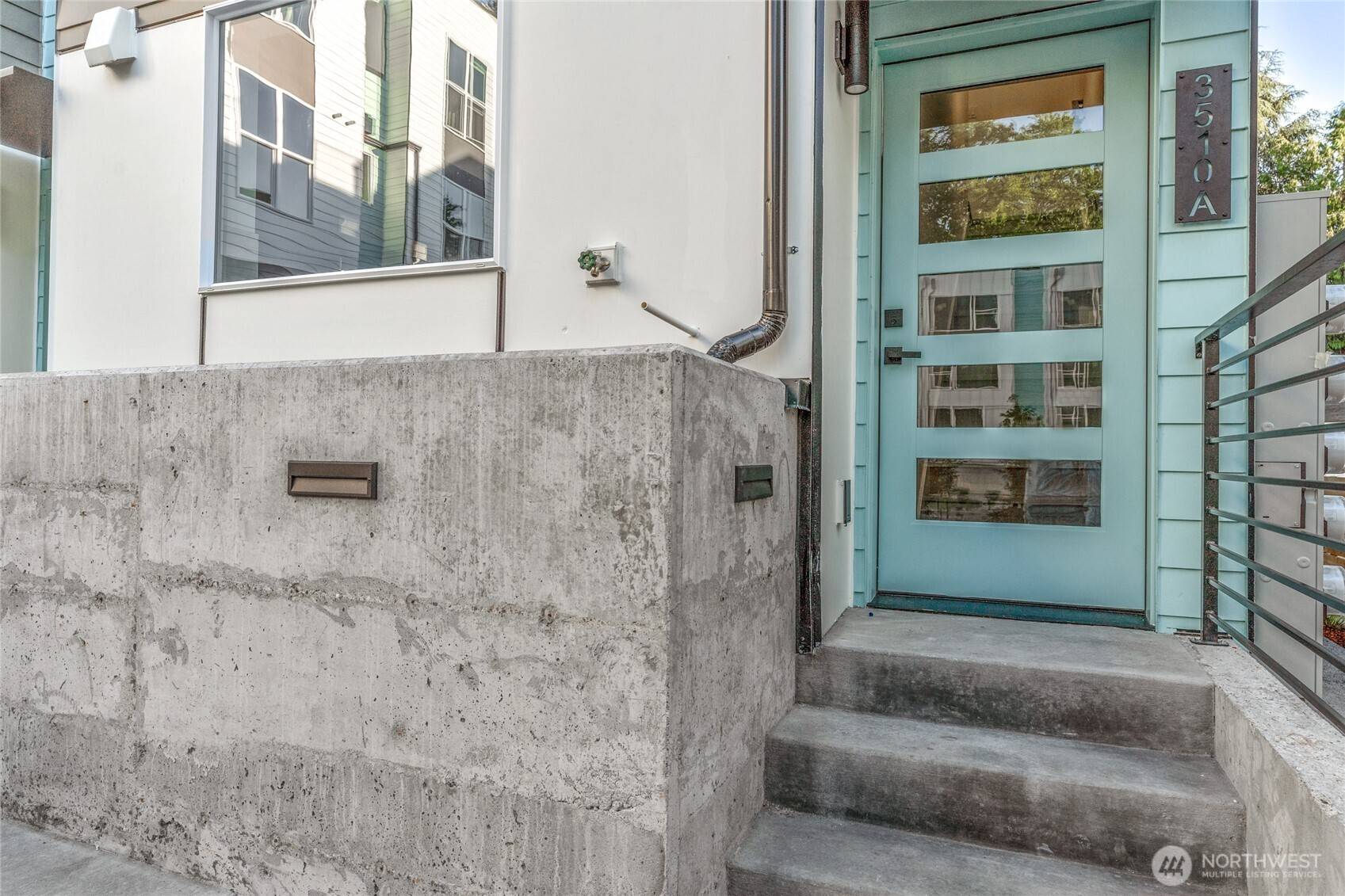 Seattle, WA 98125,3510 NE 125th ST #A