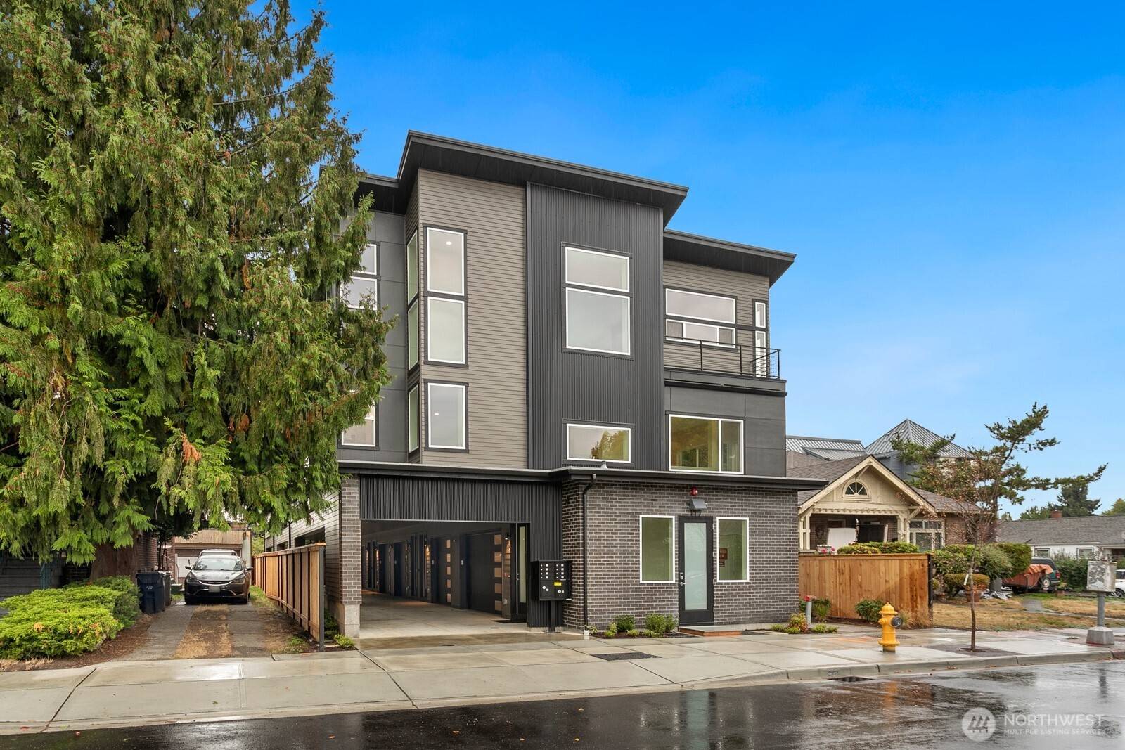 Renton, WA 98057,117 Wells AVE S #D (R)