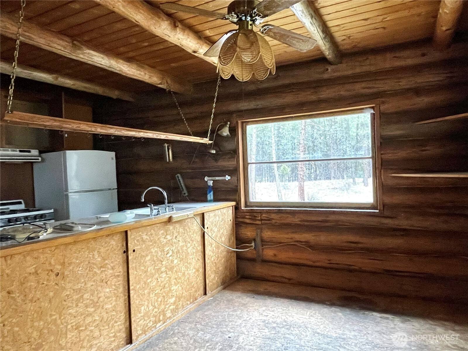 Tonasket, WA 98855,27 Gooseberry WAY